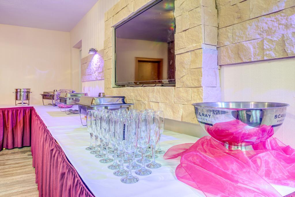 Hotel-Restaurant Thueringer Hof バート・フランケンハウゼン エクステリア 写真